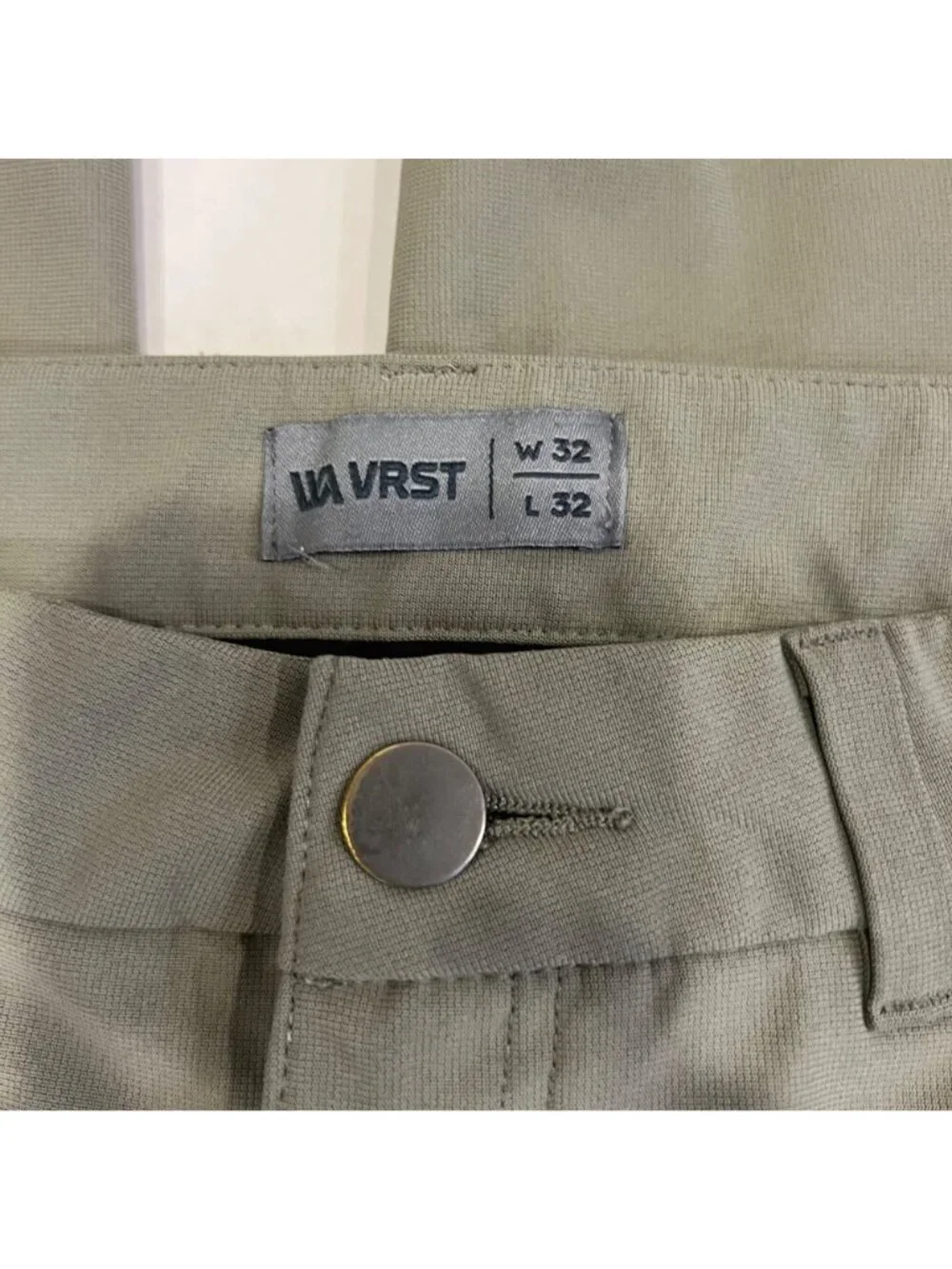 VRST Men’s Tech Pants Stone Size 32 x 32 Tapered Leg Golf Athletic
